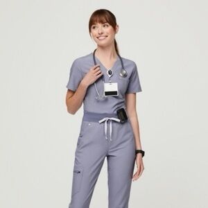 Women’s Vapor Blue Space Dye FIGS one pocket Catarina size XS